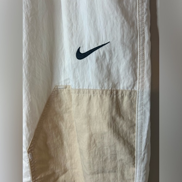 Nike Women's Off-White and Beige Joggers - Picture 4 of 9